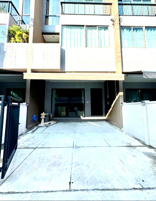 ทาวน์โฮมให้เช่า : ให้เช่าบ้านกลางเมือง พระราม 9-กรุงเทพกรีฑา  (Baan Klang Muang Rama 9- Krungthep Kreetha) 