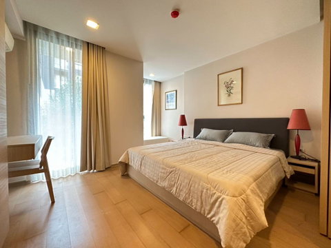 For rent Liv@49 (Sukhumvit 49) 1bed, 39sqm, fully furnished with bathtub (BTS Thonglor) 【Line: Yosita828】