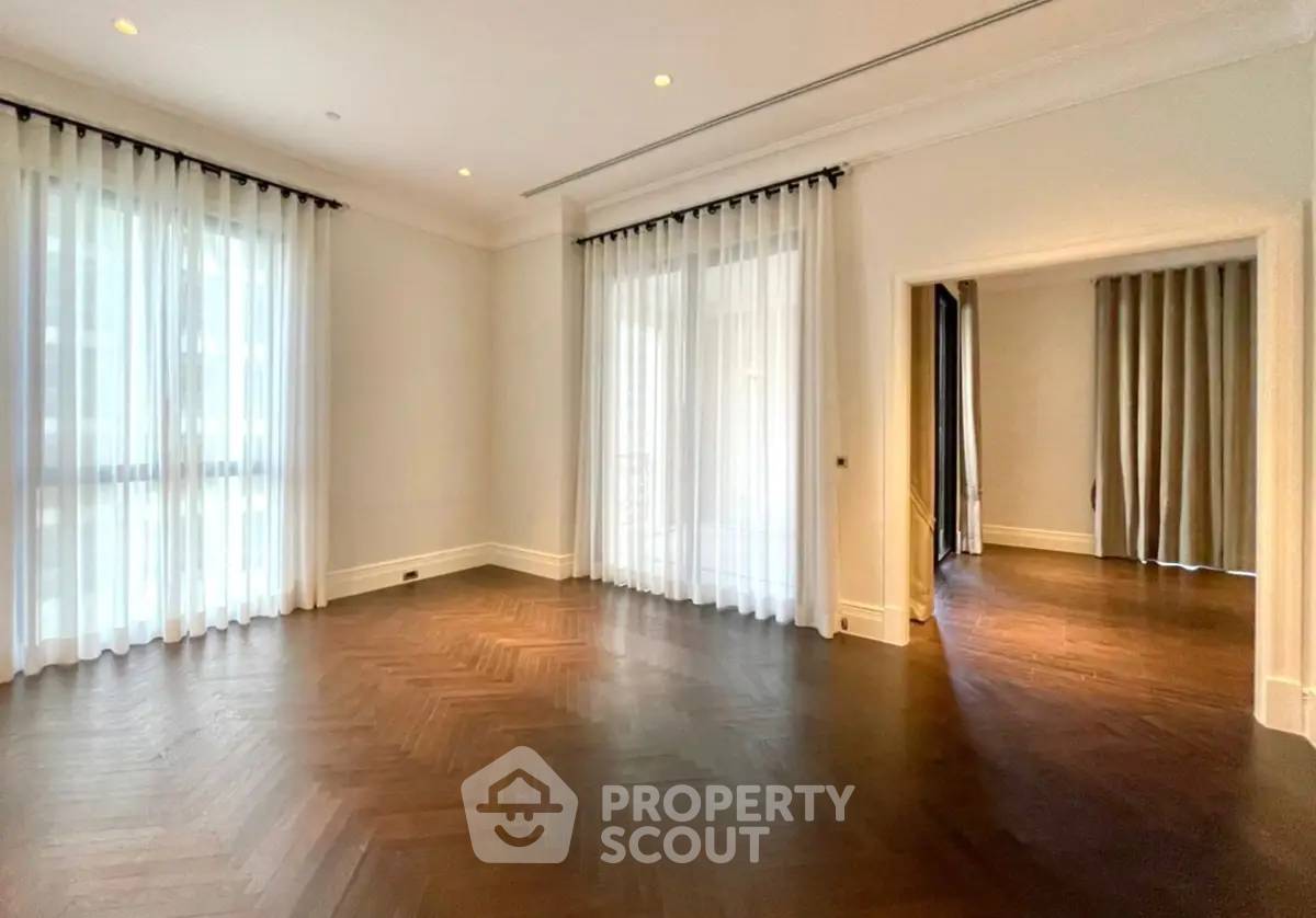 รูป คอนโด 3 ห้องนอน ขาย ที่ 98 วิทยุ ใกล้ BTS เพลินจิต 200 ม. (ID 2866845) - รูปที่ 7/11