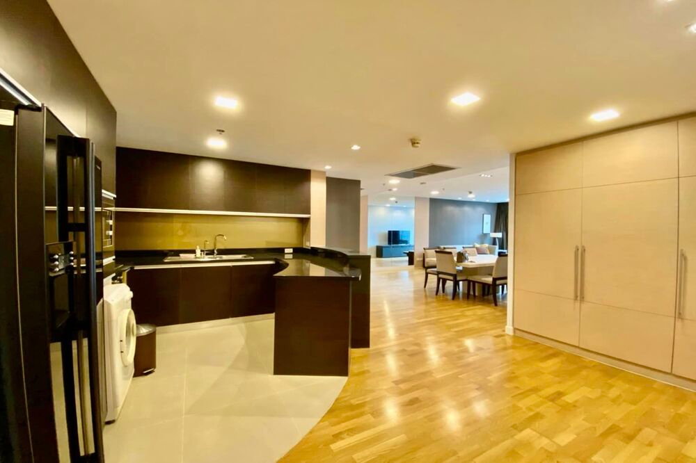รูป ขาย- เช่า ! Urbana Sathorn, 2 นอน, 2 น้ำ, ห้องไซส์ใหญ่, ชั้นสูง 20++, ห้องอยู่ทางทิศเหนือ, ทำเลดี !! Code C20230210732 แต่งครบ, ราคาพิเศษ!!📣📣 - รูปที่ 4/9