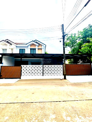 ขายบ้านเดี่ยว : ขายทาวน์เฮ้าส์/ทาวน์โฮม  บ้านพฤกษา 50 กรุงเทพ - ปทุมธานี รีโนเวทใหม่ บางขะแยง เมืองปทุมธานี ปทุมธานี CX-150838 ✅ ทักไลน์ @connexproperty ตอบทันที ทีมงานมืออาชีพ ✅