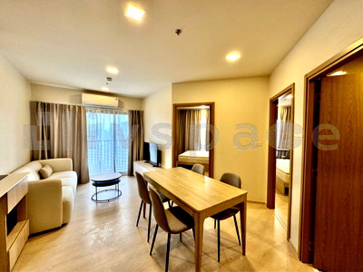 Condos for rent : ▚ LI212ツ FOR RENT: FLO by Sansiri ✨ Large 2BR 48sqm. Unique Layout! Beautifully Decorated, Ready to Move in 🏙️