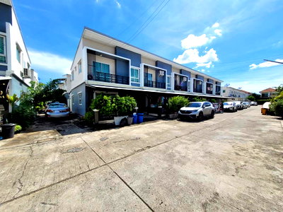 ขายทาวน์โฮม : ทาวน์เฮ้าส์ 19.5 ตร.วา สวนหลวงวิลล์ 6 ประเวศ กรุงเทพมหานคร 2.8M