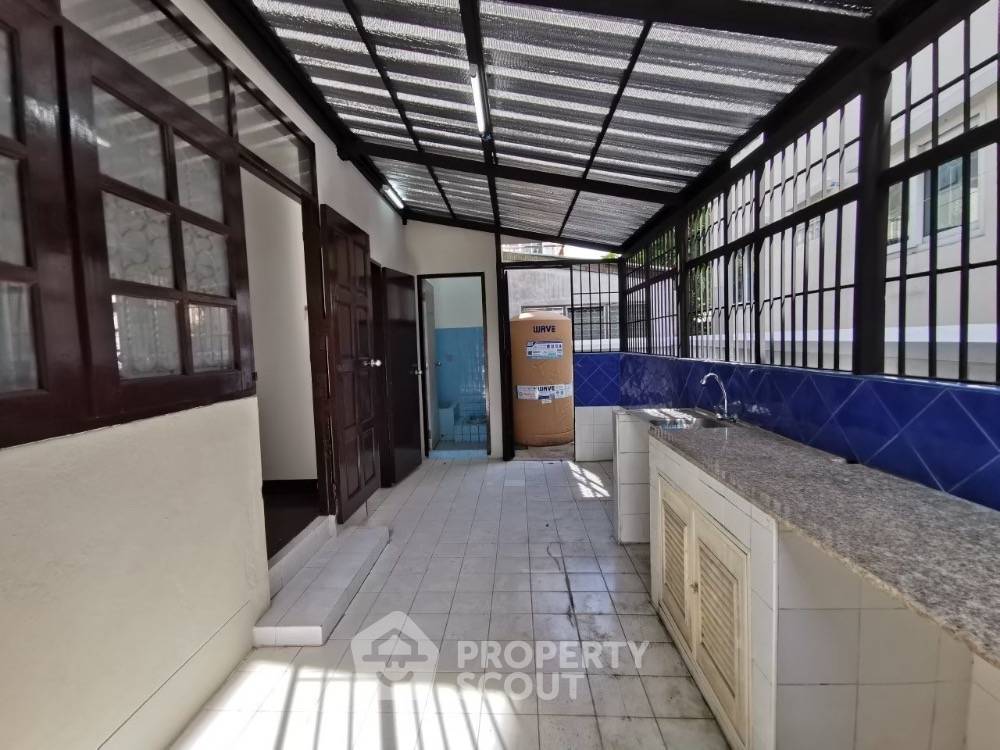 รูป บ้านเดี่ยว 4 ห้องนอน สำหรับขาย ใกล้ สะพานสูง กรุงเทพ (เลี้ยงสัตว์ได้) (ID 1273459) - รูปที่ 5/11