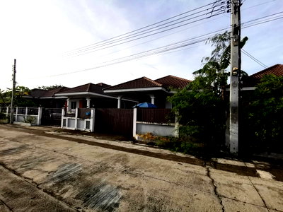 Houses for sale : HOME 37.5 Sq.w. Sai Noi Nonthaburi for 1.6M