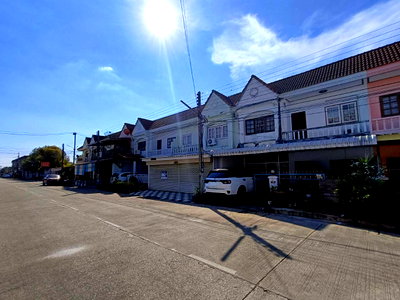 Townhouses for sale Phetcharawararam Temple  : TOWN HOUSE 27.3 Sq.w. Muang Phetchabun Phetchabun for 1.6M