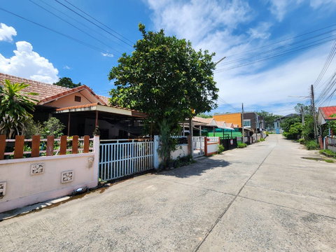 ทาวน์เฮ้าส์ 36 ตร.วา บ้านแพรวดาว ระยอง เมืองระยอง ระยอง 1.5M