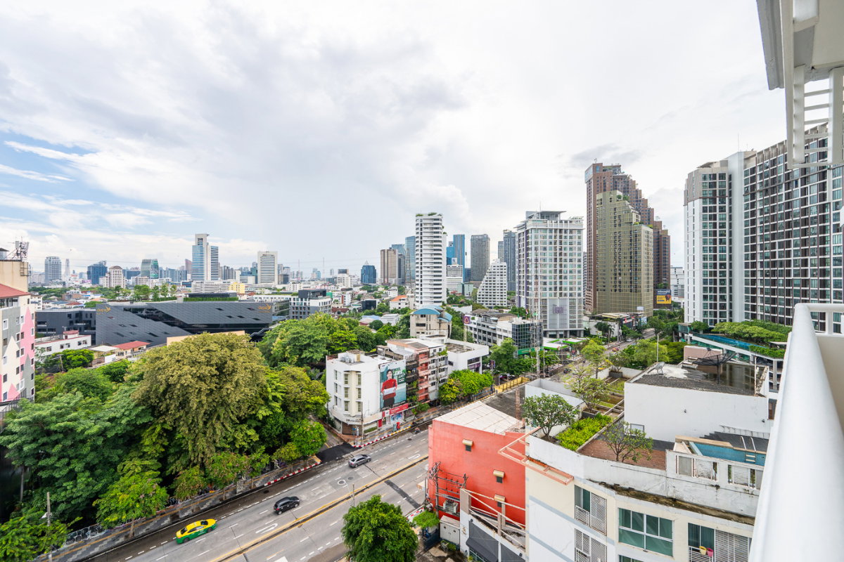 picture Sale :The zest Condominium🔥🔥 - 20/20