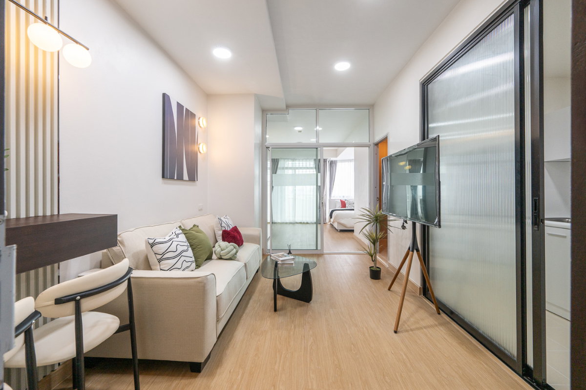 picture Sale :The zest Condominium🔥🔥 - 2/20