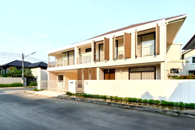 Houses for sale : House for Sale in Proud by Kwan Wiang Village – Hang Dong Beautiful Fully Furnished Home, Ready to Move In (ID:753HS)