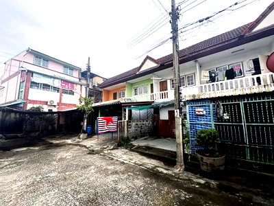 Townhouses for sale Si Rat Station : TOWN HOUSE 20 Sq.w. Pak Kret Nonthaburi for 2.5M