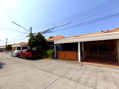 Houses for sale Rojana Industrial Park : HOME 38.5 Sq.w. Bang Pa-In Phra Nakhon Sri Ayutthaya for 1.9M