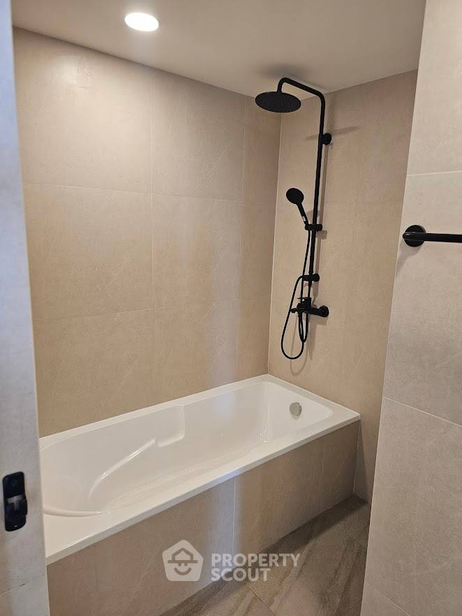 รูป คอนโด 4 ห้องนอน 200 ตร.ม. ชั้นสูง 25 Las Colinas ใกล้ BTS อโศก 100 ม. (ID 2867003) - รูปที่ 13/16