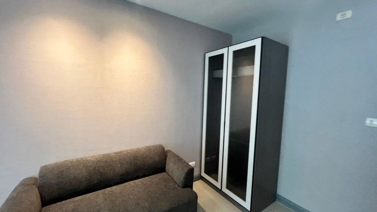 picture Metro Park                         Sathorn - 5/10