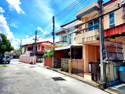 Townhouses for sale Nakhon Sri Thammarat : TOWN HOUSE 16.9 Sq.w. Muang Nakhon Sri Thammarat Nakhon Sri Thammarat for 1.5M
