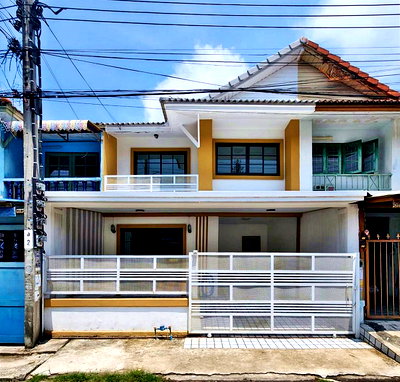 ทาวน์โฮม นนทบุรี : บ้านสวย  รีโนเวทใหม่   #หมู่บ้านพฤกษา 3  ถนนวัดลาดปลาดุก  บางบัวทอง  ทาวน์เฮ้าส์ 3 ห้องนอน  ใกล้เซ็นทรัล เวสเกต