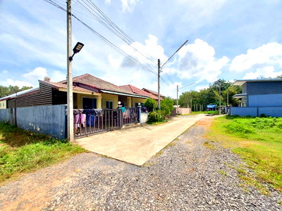 Houses for sale : HOME 41.5 Sq.w. Khlong Hoi Khong Songkhla for 1.9M