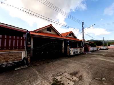 Houses for sale  Yak Jay Market : HOME 67 Sq.w. Sattahip Chonburi for 2.2M