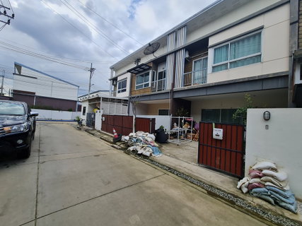 ทาวน์เฮ้าส์ 19.2 ตร.วา วิลเลต ไลท์ รัตนาธิเบศร์ บางใหญ่ นนทบุรี 1.7M