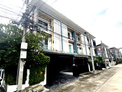 Townhouses for sale Si Rat Station : TOWN HOUSE 20 Sq.w. Pak Kret Nonthaburi for 4.6M