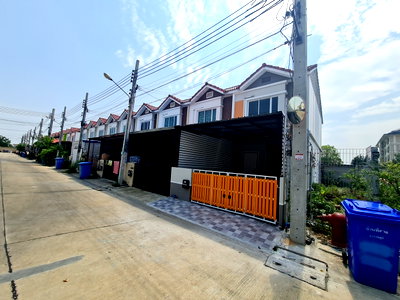ทาวน์โฮม เดอะ โมเดิร์น จิมส์ ช็อปปิ้ง มอลล์ : ทาวน์เฮ้าส์ 16.5 ตร.วา บ้านพิศาล สุวรรณภูมิ บางเสาธง สมุทรปราการ 1.4M