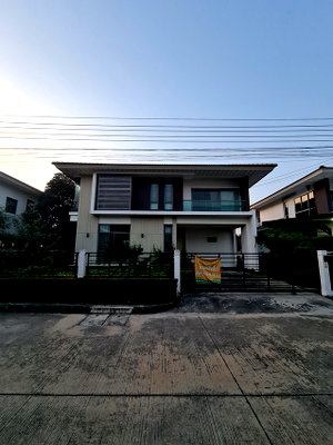 Houses for sale Pak Kret Nonthaburi : HOME 73.6 Sq.w. Pak Kret Nonthaburi for 6M