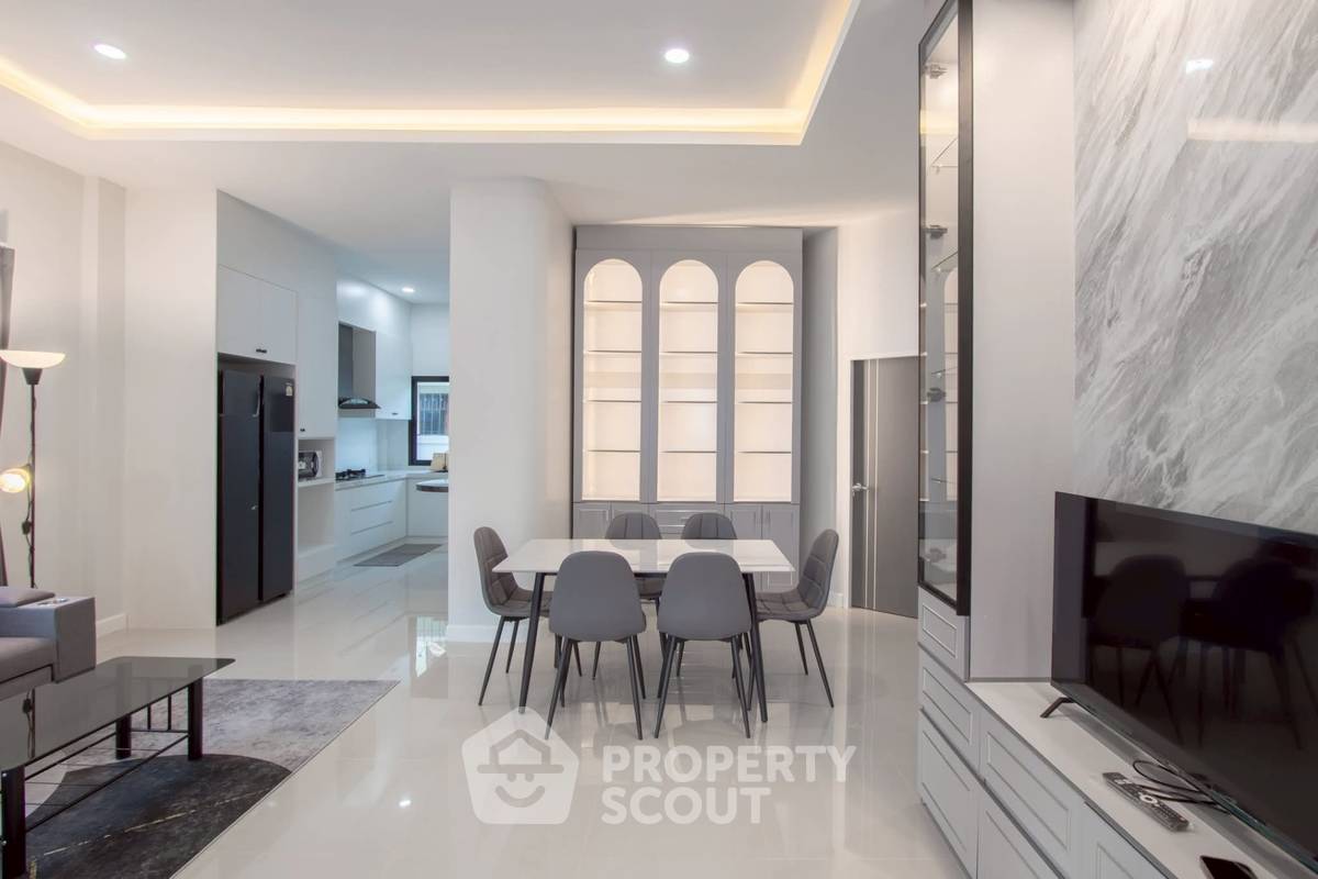 รูป บ้านเดี่ยว 3 ห้องนอน สำหรับขาย โซนพัทยาตะวันออก หนองปรือ บางละมุง (ID 2868237) - รูปที่ 9/19