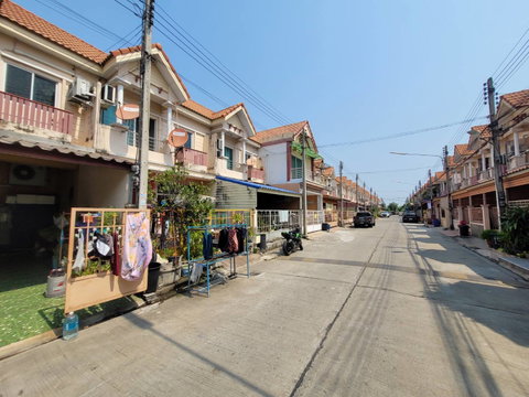 ทาวน์เฮ้าส์ 18.8 ตร.วา บ้านทัศนีย์ ปทุมธานี เมืองปทุมธานี ปทุมธานี 1.6M