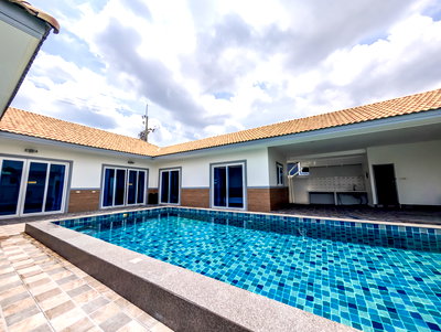 Houses for sale Khao Chi Chan : Pool Villa for Sale Huay Yai East Pattaya