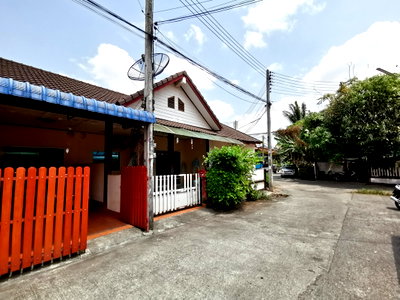 Townhouses for sale ม.ตาปี : TOWN HOUSE 22.6 Sq.w. Muang Surat Thani Surat Thani for 1.2M