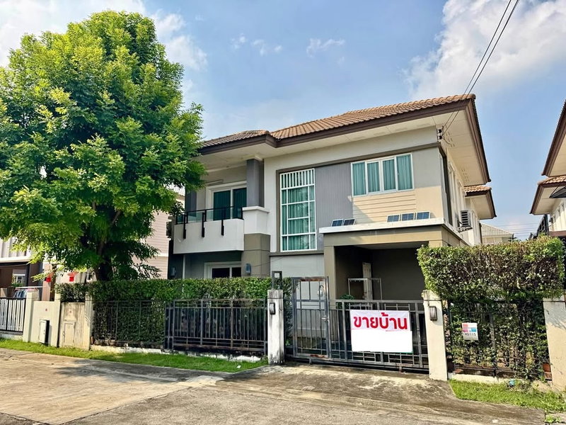 Houses for sale : 🔥For Sale Pruksa Town Serenity 2, Phetkasem 81 – Large Type House, Garden View, Private LivingNear MRT Lak Song