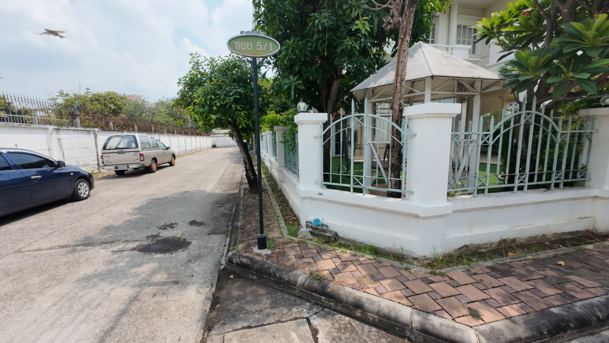 รูป บ้านเดี่ยว บ้านสวนพุทธมณฑล สาย1 หลังมุม เฟอร์จัดเต็ม พร้อมอยู่ - รูปที่ 4/34