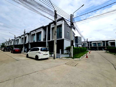 ขายทาวน์โฮม : ทาวน์เฮ้าส์ 24.8 ตร.วา พลีโน่ บางใหญ่ บางใหญ่ นนทบุรี 2.8M