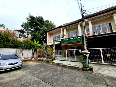 ทาวน์โฮม วิทยาลัยเทคนิคราชสิทธาราม : ทาวน์เฮ้าส์ 54.3 ตร.วา ธนาภิรมย์ หนองแขม หนองแขม กรุงเทพมหานคร 2.4M