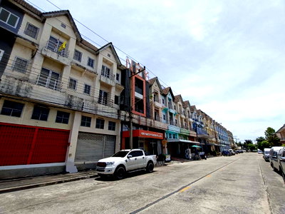 อาคารพาณิชย์ ม.อีสเทิร์นเอเชีย : อาคารพาณิชย์ 17.6 ตร.วา หมู่บ้านสถาพร ปทุมธานี ธัญบุรี ปทุมธานี 2.9M