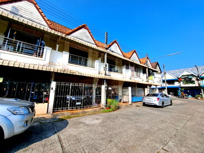 Townhouses for sale ม.ตาปี : TOWN HOUSE 17.5 Sq.w. Muang Surat Thani Surat Thani for 1.3M