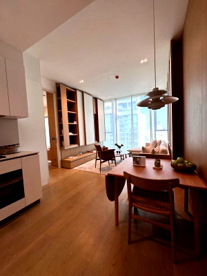 ขายคอนโด : The Strand Thonglor 2 ห้องนอนราคาตรงโครงการ ฟรีค่าใช้จ่าย 