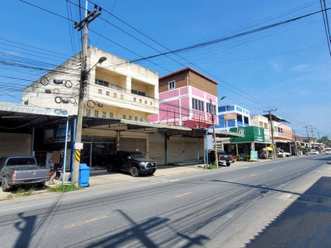 ตึกแถว 72.8 ตร.วา บึง ศรีราชา ศรีราชา ชลบุรี 4.5M