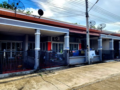 ทาวน์โฮม ปลวกแดง : ทาวน์เฮ้าส์ 19.9 ตร.วา ทรัพย์มณี 999 ปลวกแดง ปลวกแดง ระยอง 1.1M