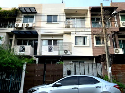 Townhouses for rent Boromarajonani College Of Nursing Noppharat Wachi : For Rent Townhouse/Townhome  , Private Villa , Khlong Kum , Bung Kum , Bangkok , CX-153795 ✅ Live chat with us ADD LINE @connexproperty ✅