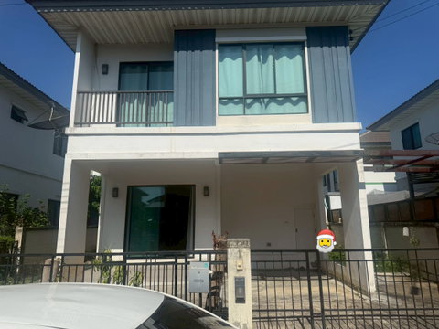 🏡✨ ปล่อยเช่าบ้านเดี่ยว โครงการ Modi Villa ลาดกระบัง 3 ห้องนอน 2 ห้องน้ำ บ้านสวย พร้อมอยู่ ทำเลดี ใกล้สนามบิน🐶 อนุญาตสัตว์เลี้ยง 1 ตัว
