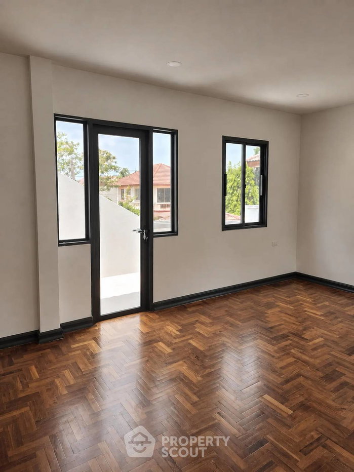 picture 3-BR House For Sale At Ladawan Srinakarin, Samrong Nuea (ID 2874767) - 7/16