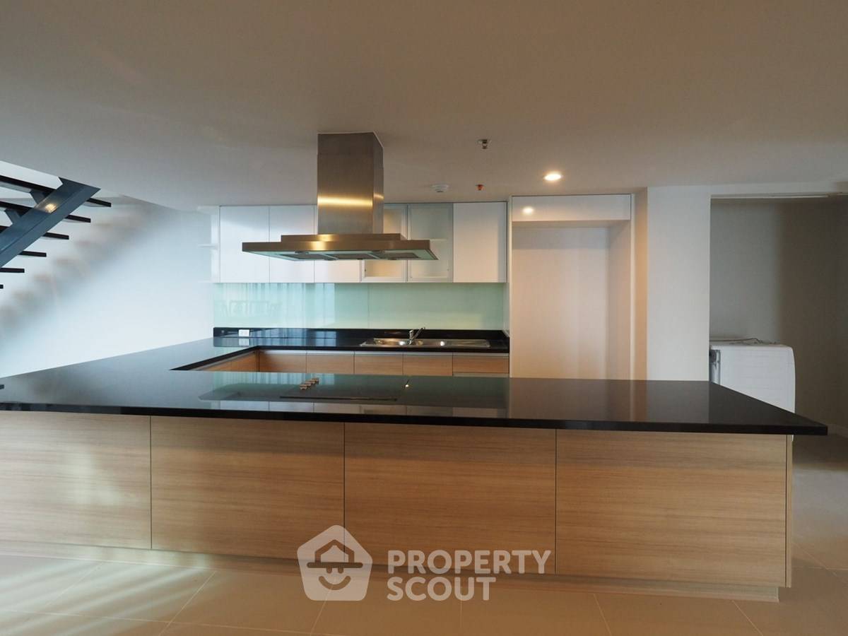 รูป คอนโด 4 ห้องนอน ชั้นสูง 43 295 ตร.ม. ให้เช่า Circle Condominium ใกล้ MRT เพชรบุรี (ID 2874514) - รูปที่ 6/30