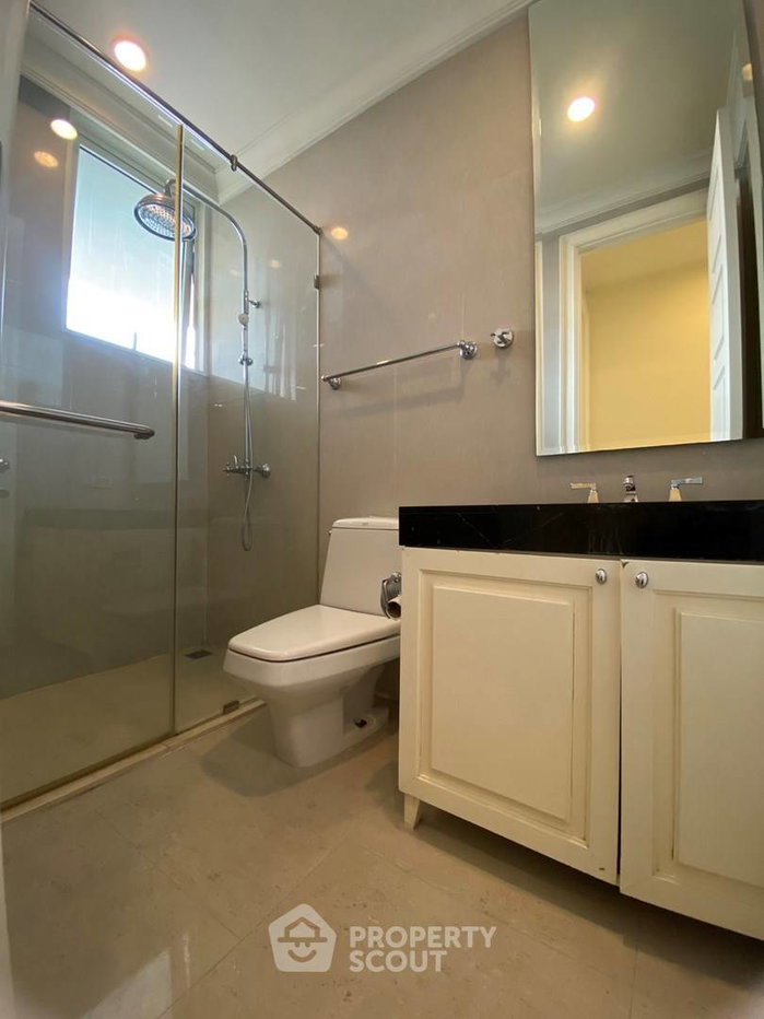 รูป คอนโด 2 ห้องนอน ชั้น 24 Royce Private Residences ใกล้ MRT สุขุมวิท (ID 2874006) - รูปที่ 14/15