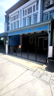 บ้านแฝดให้เช่า : ให้ เช่า Town Home โครงการ Golden Neo Sukumvit Lasalle
