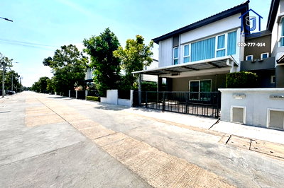บ้านแฝด สนามบินสุวรรณภูมิ : ขายบ้านแฝด 2 ชั้น แกรนด์ พลีโน่ บางนา อ่อนนุช ซอยกิ่งแก้ว 37 ใกล้สนานบินสุวรรณภูมิ