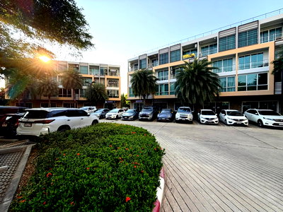 โฮมออฟฟิศ ถนนสาธุประดิษฐ์ : ขาย Home office Supalai Prima Riva ขนาด 255 Sq.m  5 bed 5 bath เพียง 15 mb เท่านั้น !!