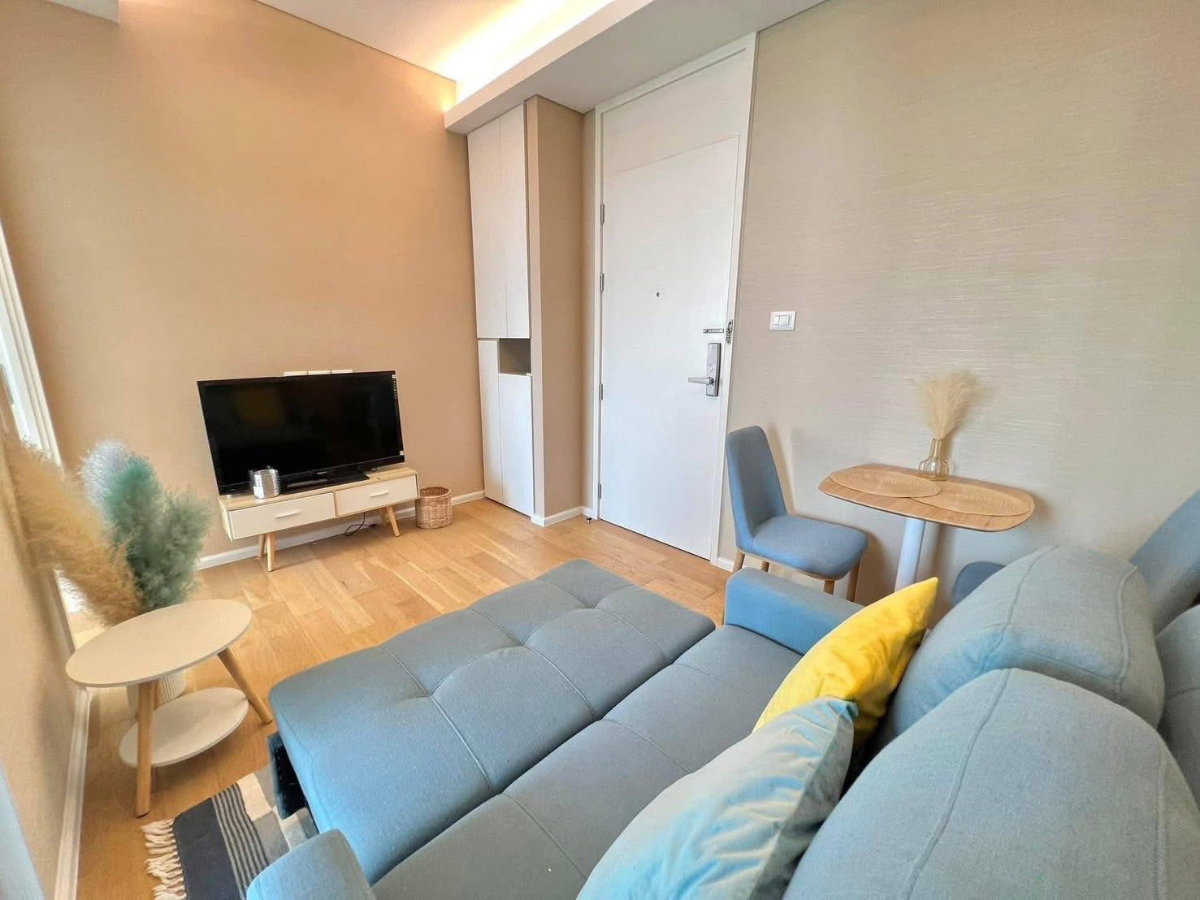 รูป 🏙️ สัมผัสชีวิตเหนือระดับ! คอนโด The Saint Residences พร้อมเฟอร์นิเจอร์ครบ (DSL2246) - รูปที่ 1/8
