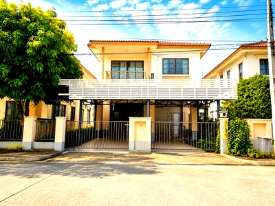 Houses for sale : Large detached house in the Atoll Bali Beach project, excellent location, next to the main road, convenient transportation