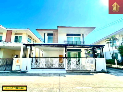 ขายบ้านเดี่ยว : หมู่บ้านพัฒนาสิริ เดอะ ไพร์ด เลียบคลองสอง บ้านเดี่ยวไซส์ใหญ่หลังมุม รีโนเวทใหม่